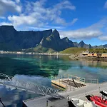 Rostad Retro Rorbuer Casa vacanze Reine