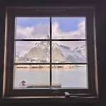 Rostad Retro Rorbuer Reine