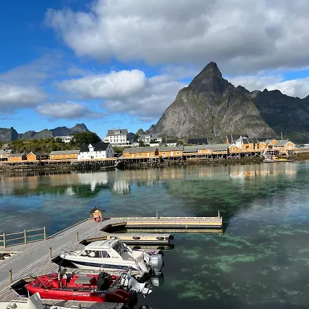 Rostad Retro Rorbuer Holiday home Reine