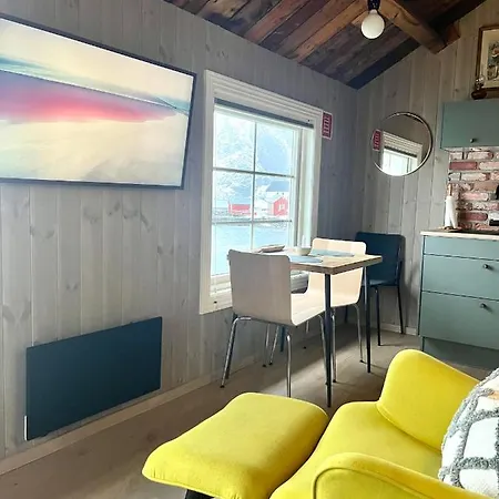 Rostad Retro Rorbuer Reine