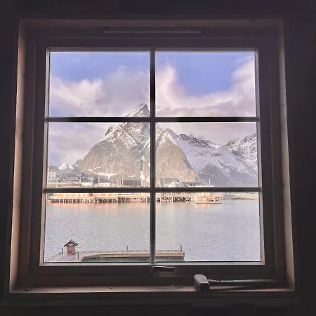 Rostad Retro Rorbuer Reine