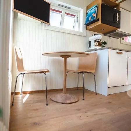 Rostad Retro Rorbuer