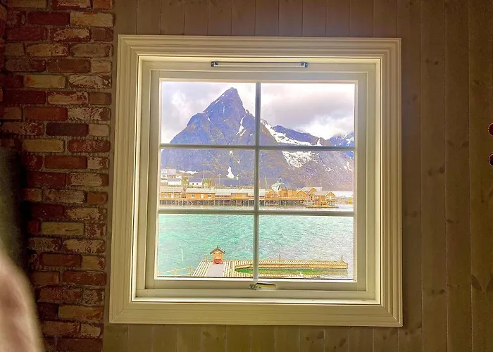 Rostad Retro Rorbuer * Reine