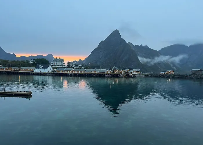 Rostad Retro Rorbuer Reine