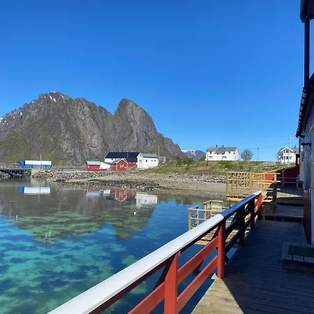 Rostad Retro Rorbuer Tatil Evi Reine