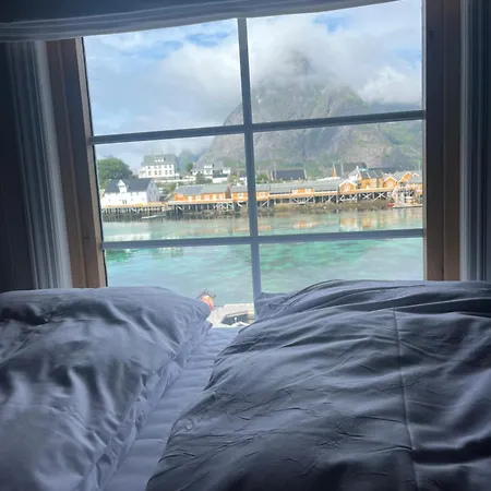 Rostad Retro Rorbuer Vakantiehuis Reine