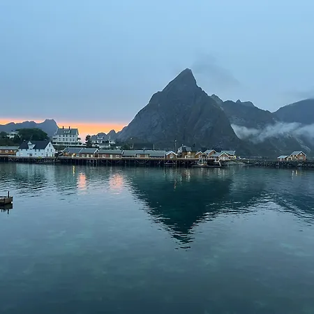 Rostad Retro Rorbuer Reine