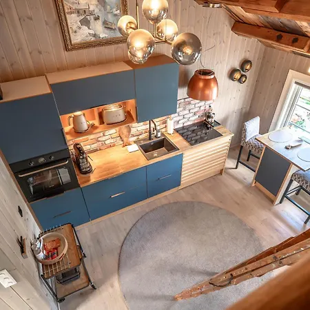 Rostad Retro Rorbuer Ferienhaus Reine