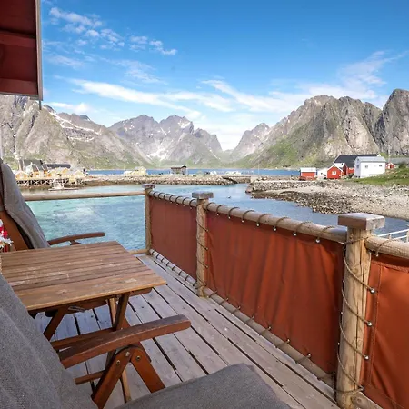 Rostad Retro Rorbuer * Reine