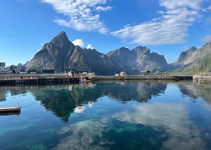 Rostad Retro Rorbuer Reine