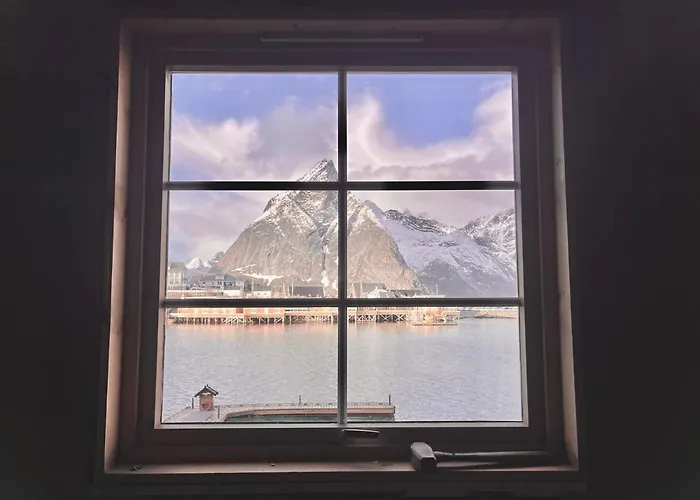 Rostad Retro Rorbuer Reine